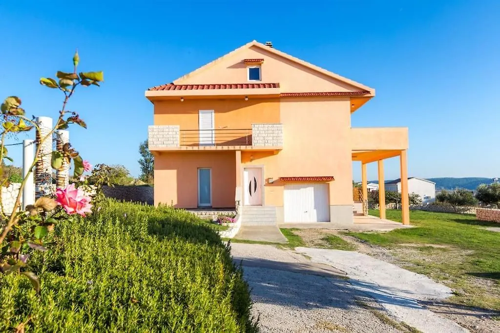 Apartments Petar Rtina